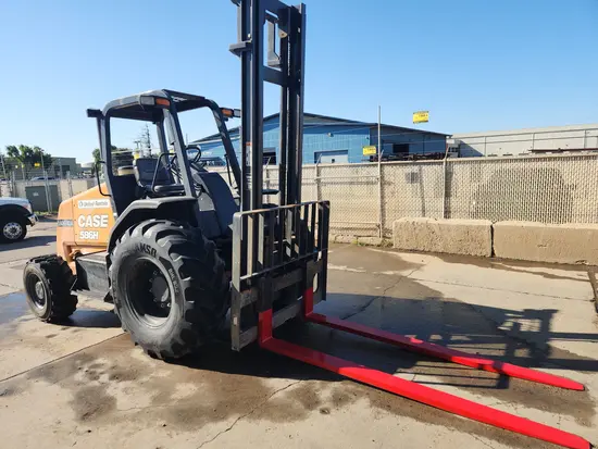 2021 Case 586H Forklift