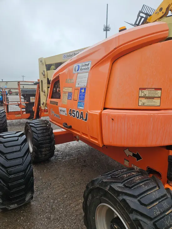 2017 JLG 450AJ Articulating Boom Lift