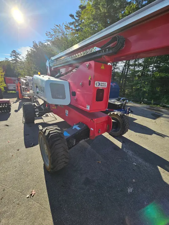 2016 MEC 60JD Boom Lift