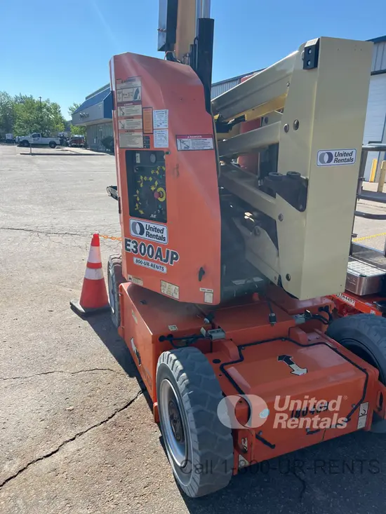 2016 JLG E300AJP Articulating Boom Lift