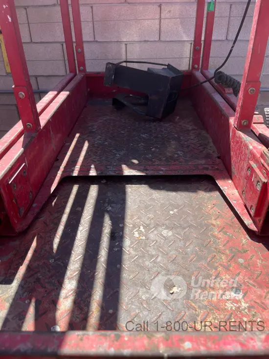 2019 MEC MICRO 19 Scissor Lift
