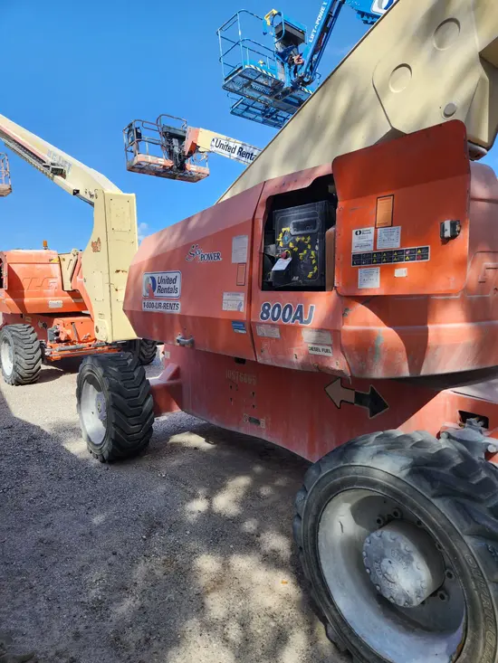 2017 JLG 800AJ Articulating Boom Lift
