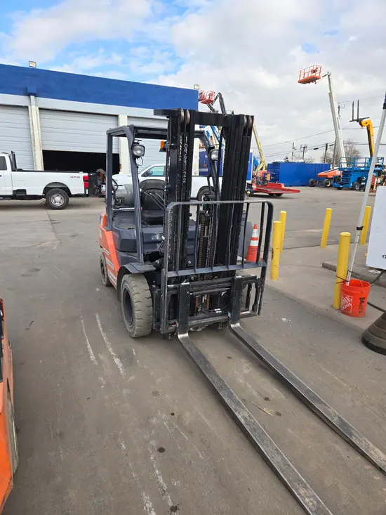 2019 Toyota 8FGU25 Warehouse Forklift