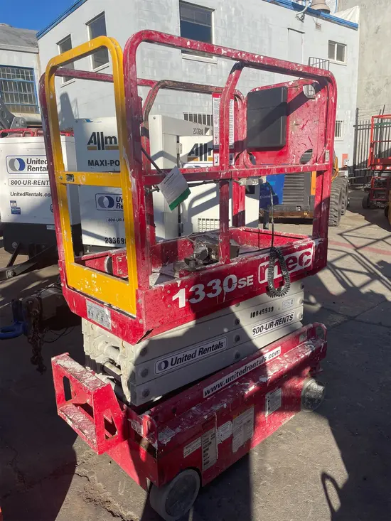 2018 MEC 1330SE Scissor Lift