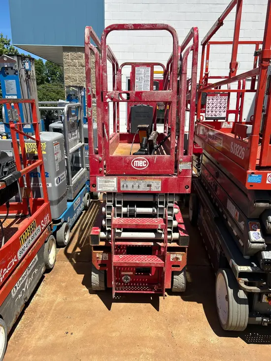 2018 MEC 1930SE Scissor Lift