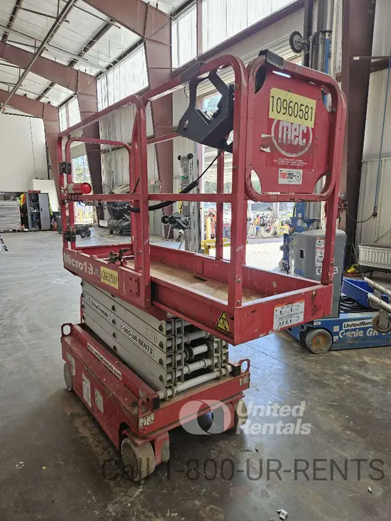 2019 MEC MICRO 19 Scissor Lift