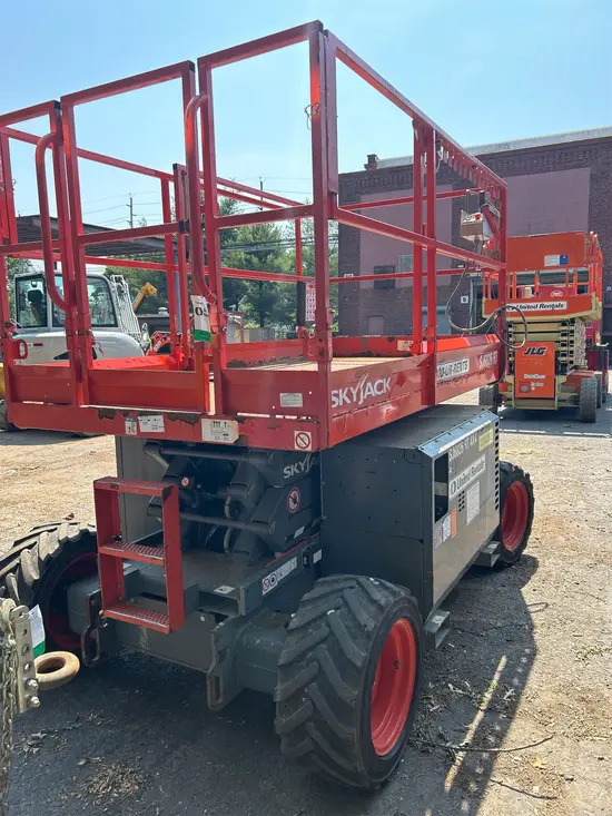 2018 Skyjack SJ6826RT Rough Terrain Scissor Lift