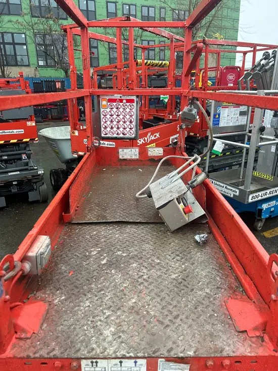 2016 Skyjack SJIII3219 Scissor Lift