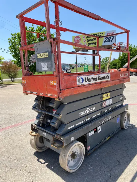 2017 Skyjack SJIII3226 Scissor Lift