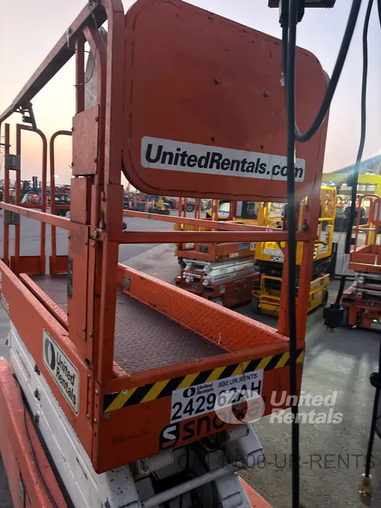 2020 Snorkel S3226E Scissor Lift