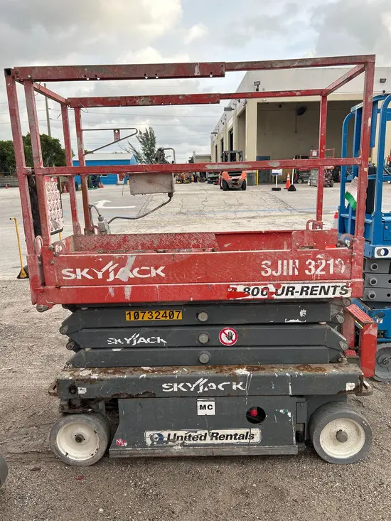 2018 Skyjack SJIII3219 Scissor Lift