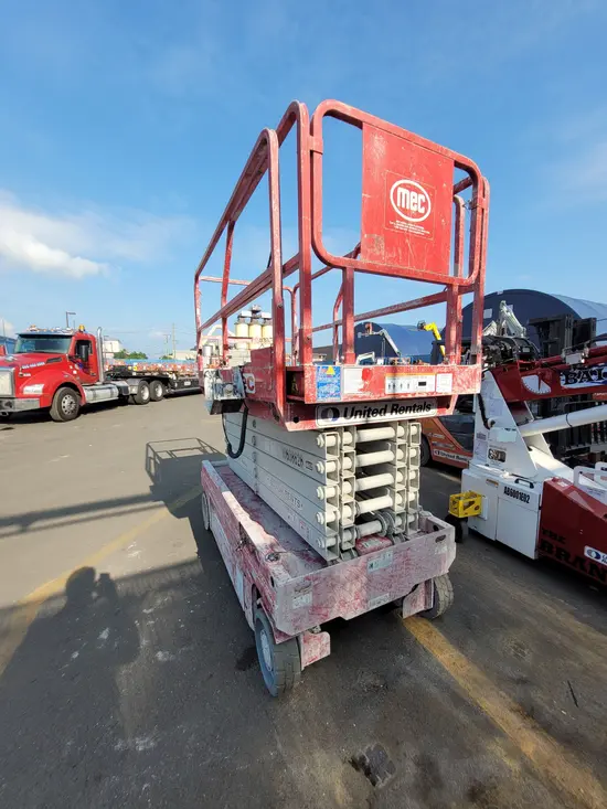 2017 MEC 4046SE Scissor Lift