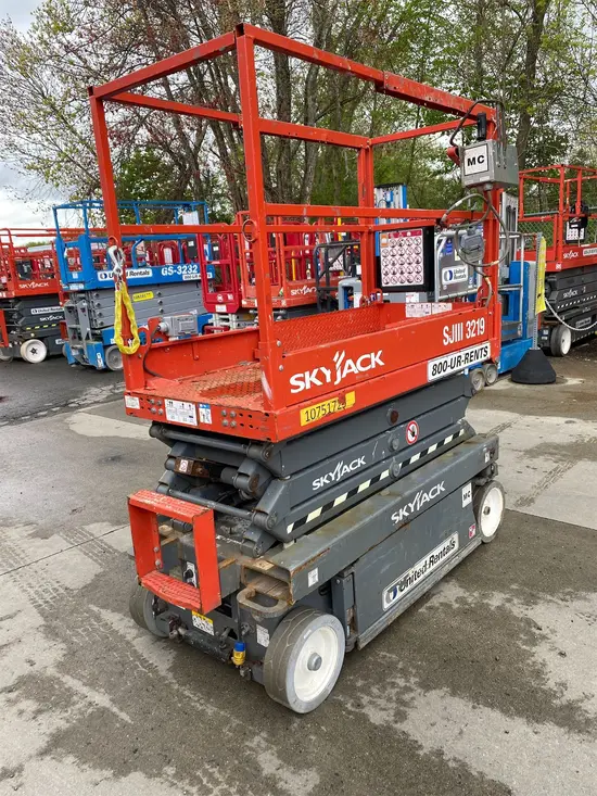 2018 Skyjack SJIII3219 Scissor Lift