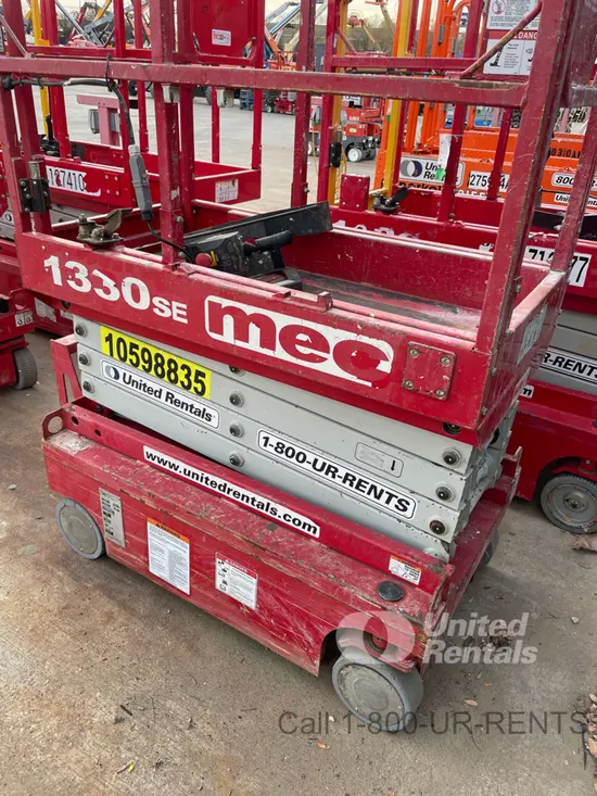 2017 MEC 1330SE Scissor Lift