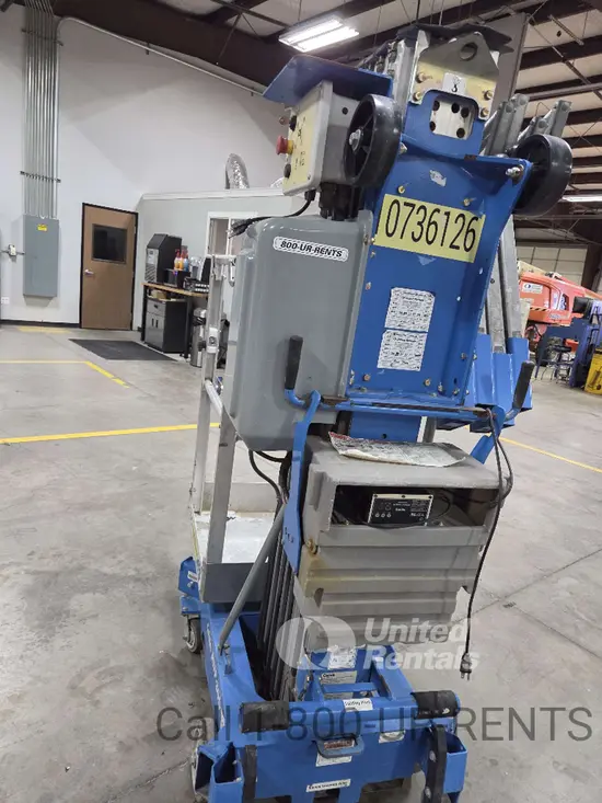 2018 Genie AWP-30SDC Pusharound Lift