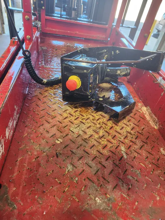 2018 MEC MICRO 19 Scissor Lift
