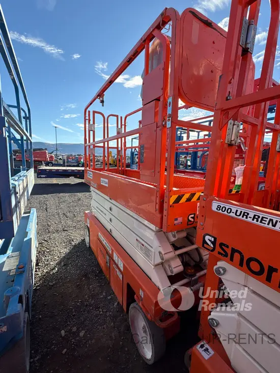 2019 Snorkel S3226E Scissor Lift