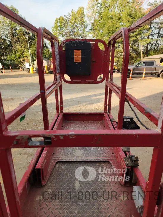 2018 MEC MICRO 19 Scissor Lift