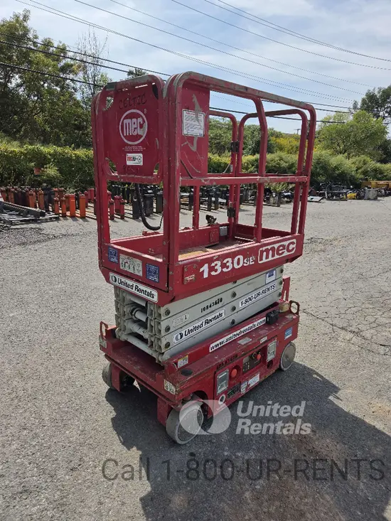 2018 MEC 1330SE Scissor Lift