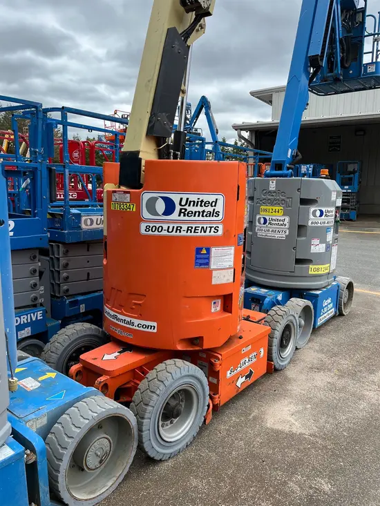 2018 JLG E300AJP Articulating Boom Lift