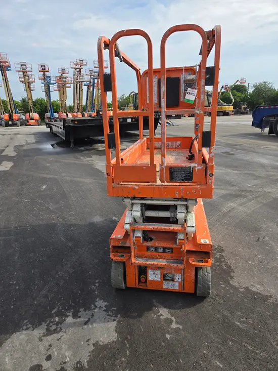 2019 Snorkel S3219E Scissor Lift