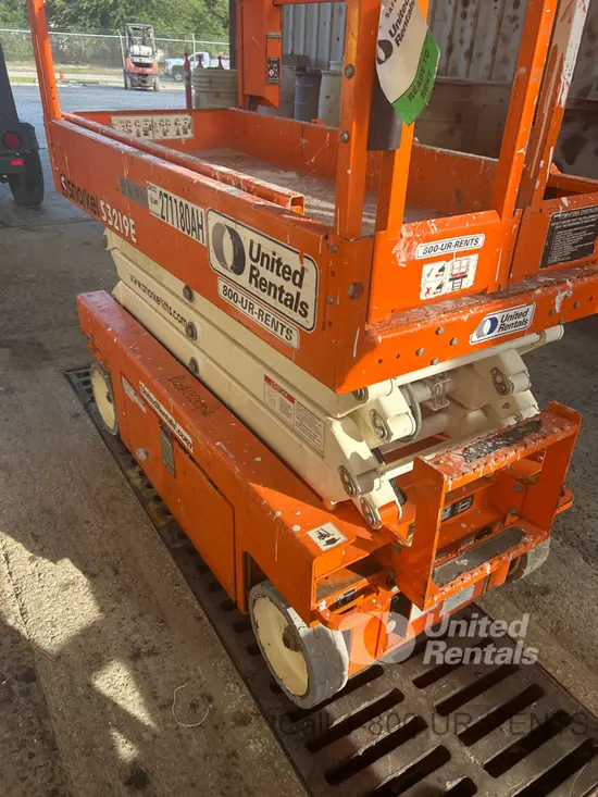2021 Snorkel S3219E Scissor Lift