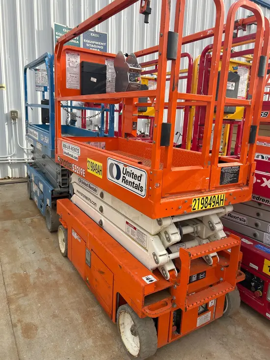 2019 Snorkel S3219E Scissor Lift
