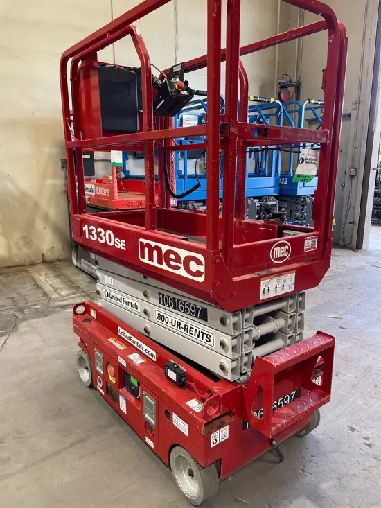 2017 MEC 1330SE Scissor Lift