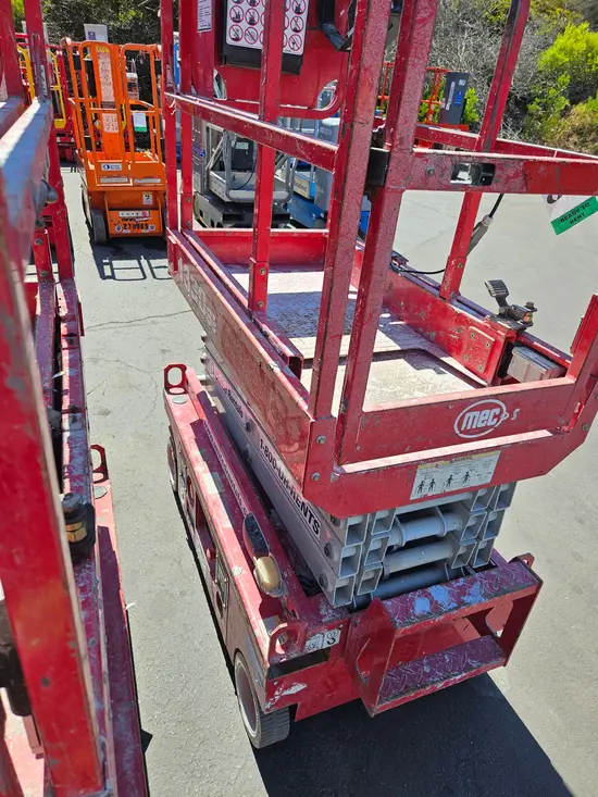 2019 MEC 1330SE Scissor Lift