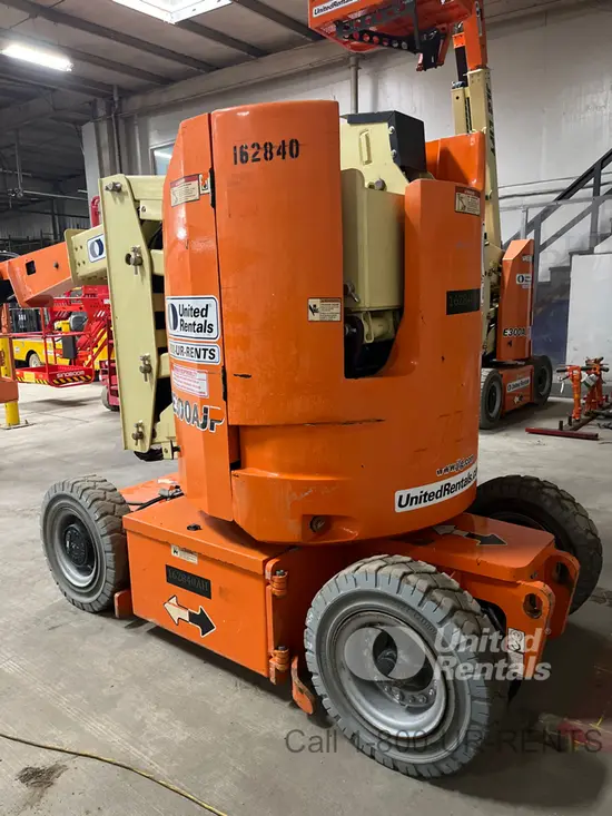 2016 JLG E300AJP Articulating Boom Lift