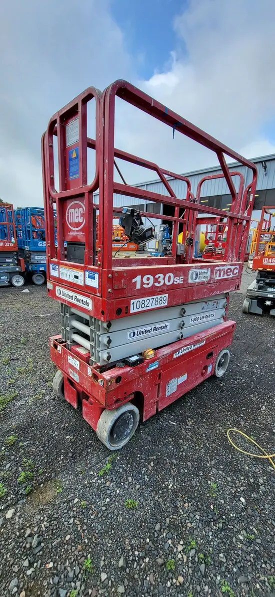 2018 MEC 1930SE Scissor Lift