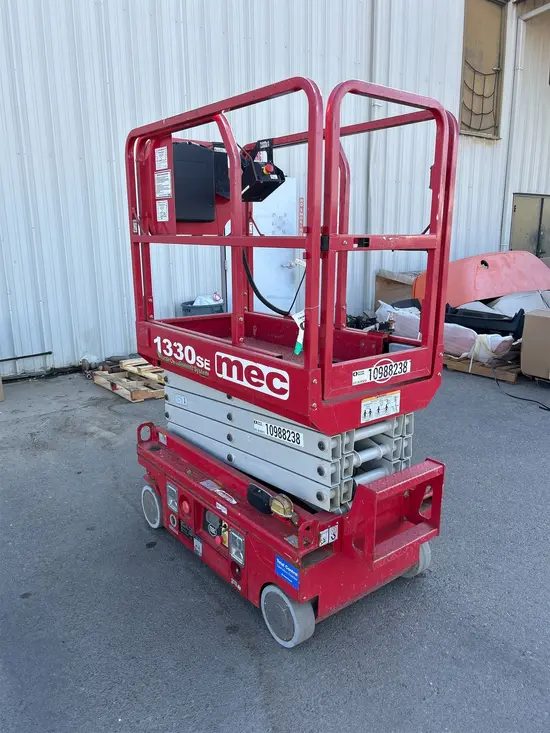 2019 MEC 1330SE Scissor Lift