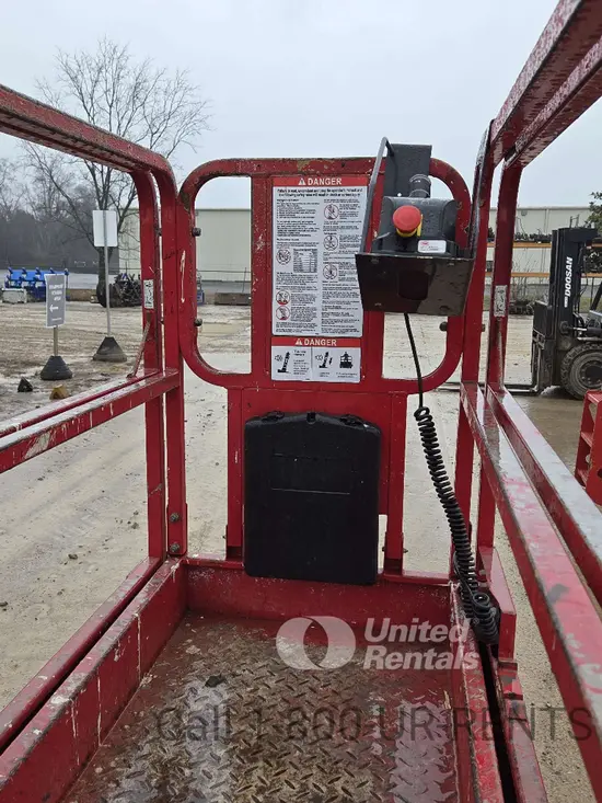 2017 MEC 1930SE Scissor Lift