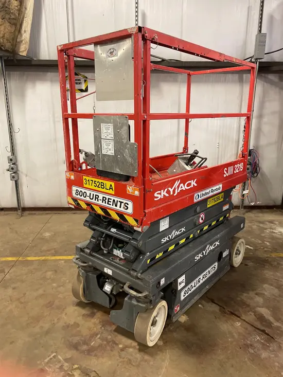 2016 Skyjack SJIII3219 Scissor Lift