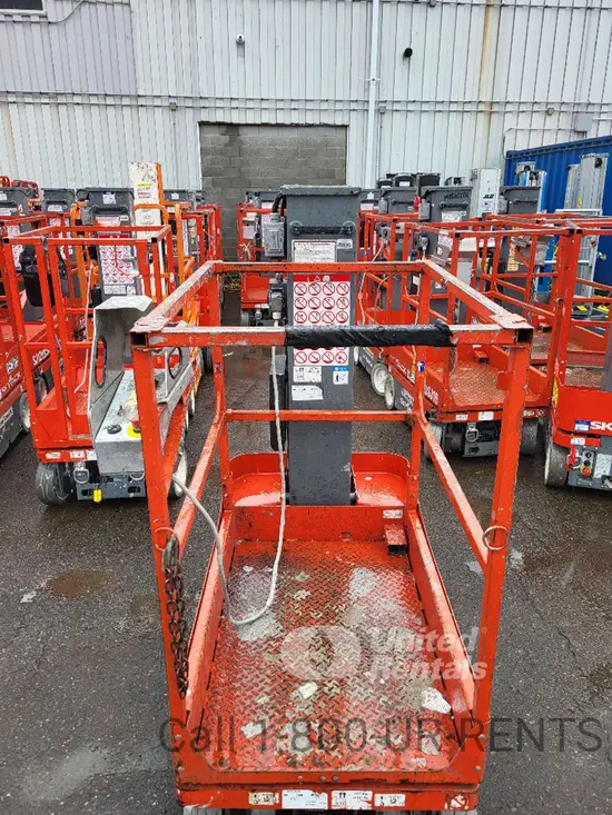 2017 Skyjack SJ12 Self-Propelled One-Person Lift