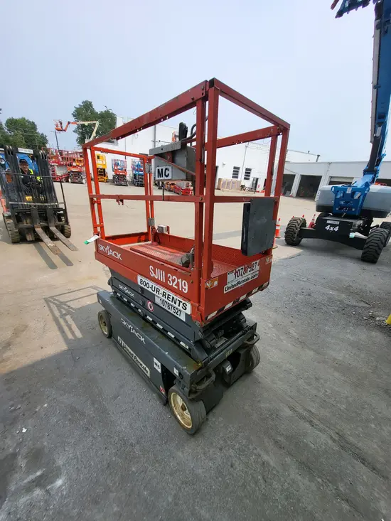 2018 Skyjack SJIII3219 Scissor Lift