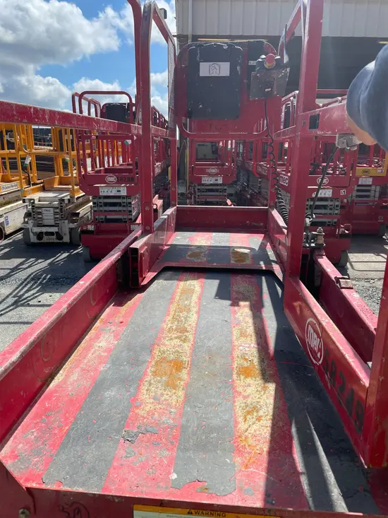 2018 MEC 1330SE Scissor Lift