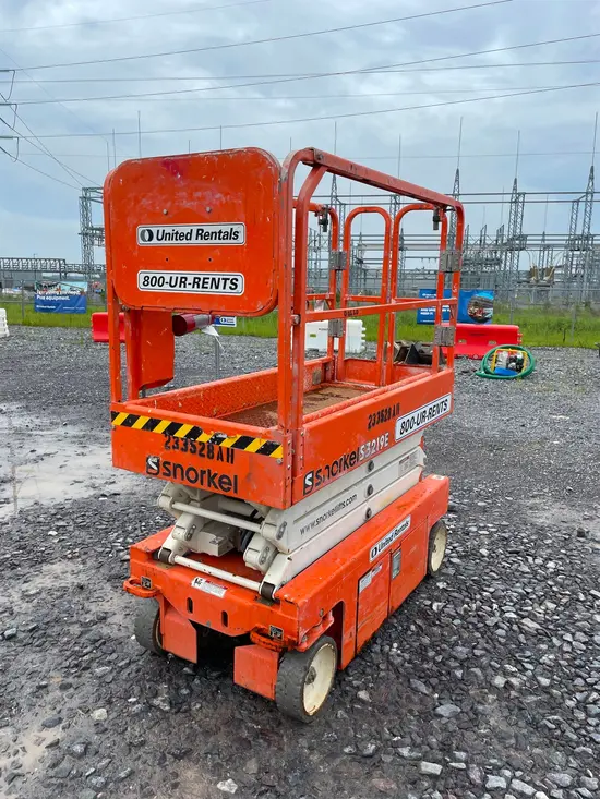 2019 Snorkel S3219E Scissor Lift
