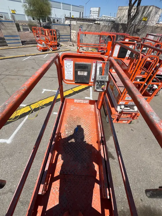 2018 Snorkel S3219E Scissor Lift