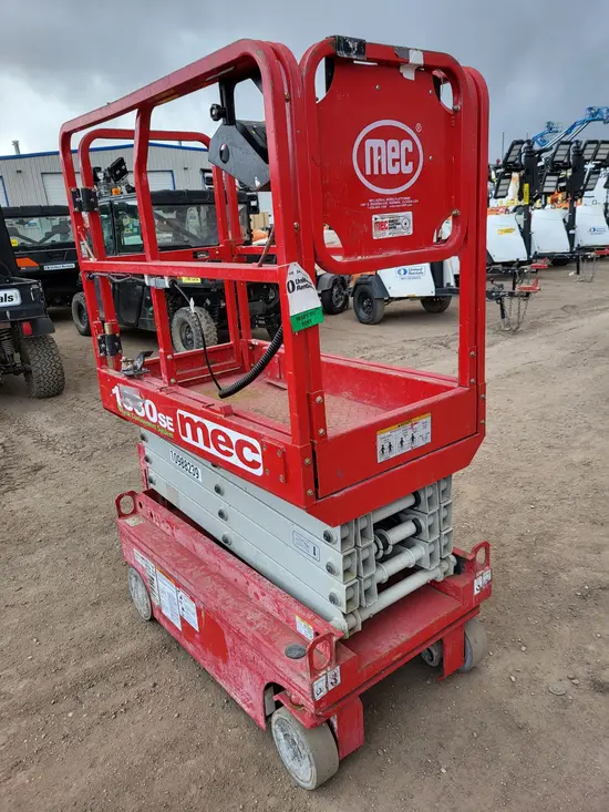 2019 MEC 1330SE Scissor Lift