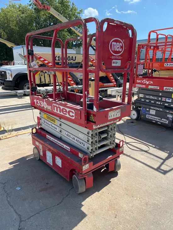 2019 MEC 1330SE Scissor Lift