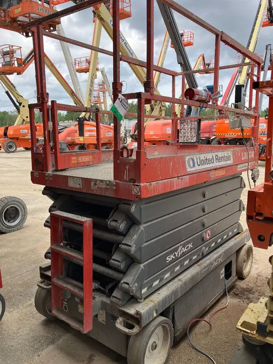 2018 Skyjack SJIII4740 Scissor Lift