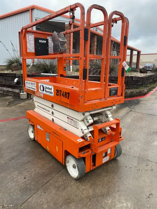 2018 Snorkel S3219E Scissor Lift
