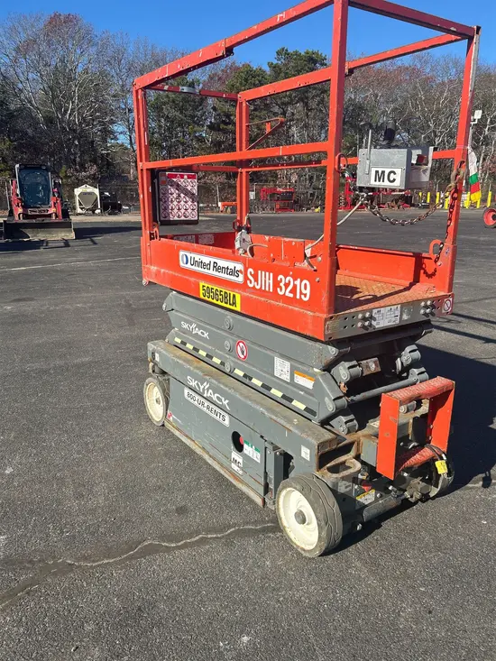 2018 Skyjack SJIII3219 Scissor Lift