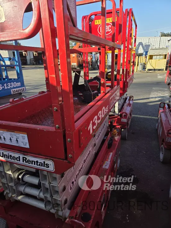 2019 MEC 1330SE Scissor Lift