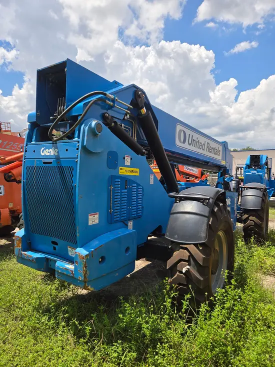 2016 Genie GTH-1056 Forklift