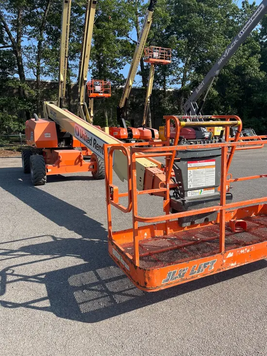 2018 JLG 800S Boom Lift