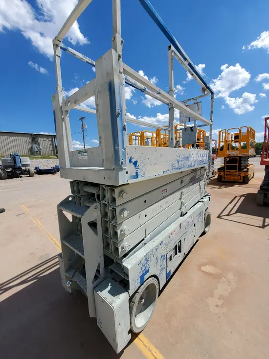2016 Genie GS-3232 Scissor Lift