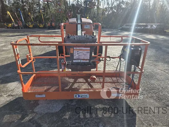 2017 JLG 400S Boom Lift