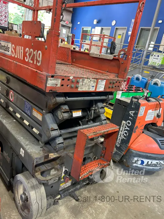 2018 Skyjack SJIII3219 Scissor Lift